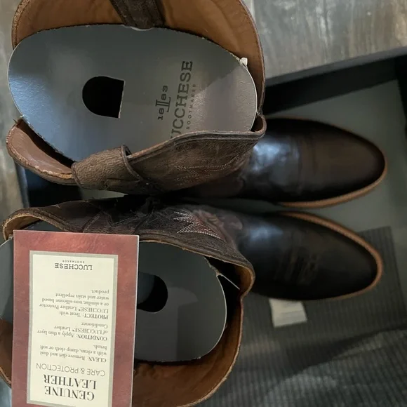 Men's new still in the box Lucchese Dark Brown